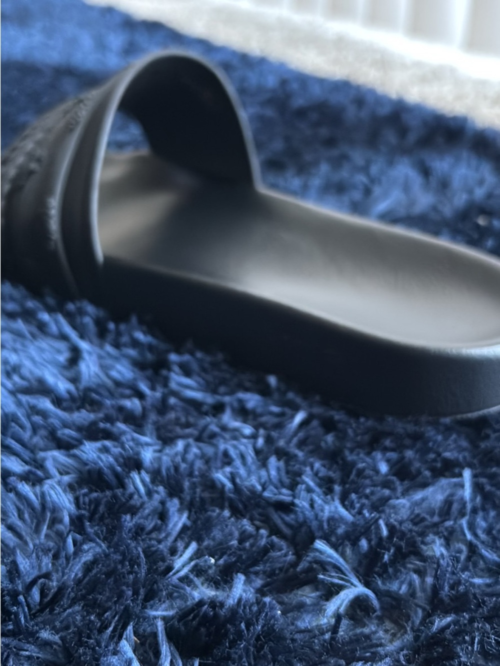 Amiri Pool Chainlink Slides - Picture 7 of 11